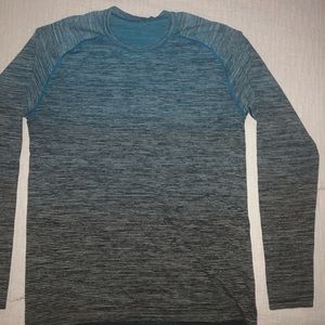 Lululemon men’s long sleeve athletic shirt